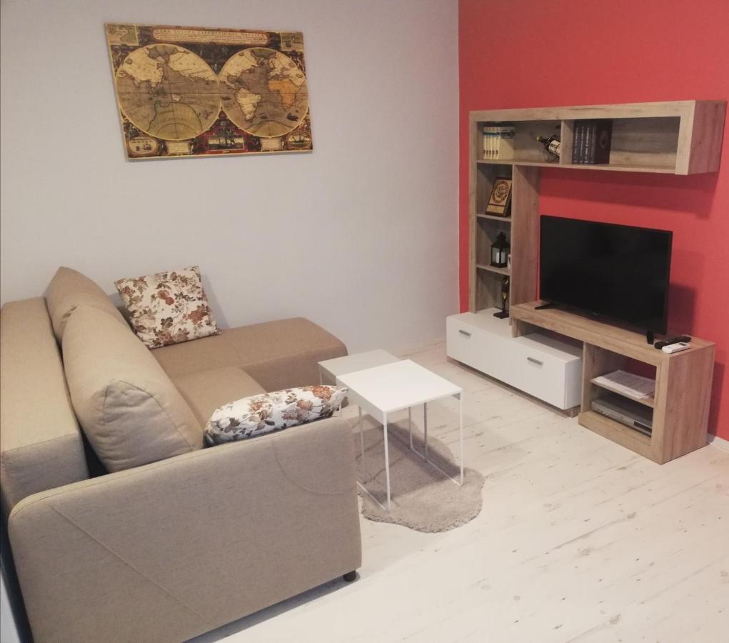 Apartman Park Subotica Ngoại thất bức ảnh